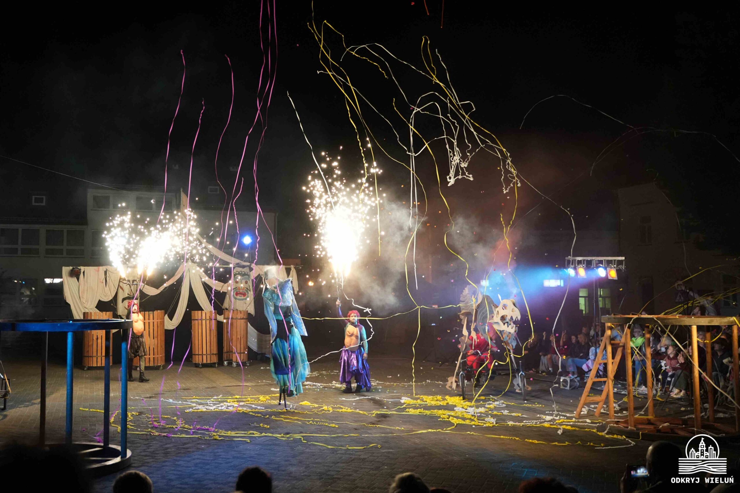 Wieluń: Lwowski Teatr Woskresinnia zaskoczył publiczność spektaklem „Spotkać Prospera”
